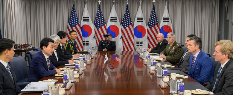 안규백 국방부 장관 "전작권 조속 전...